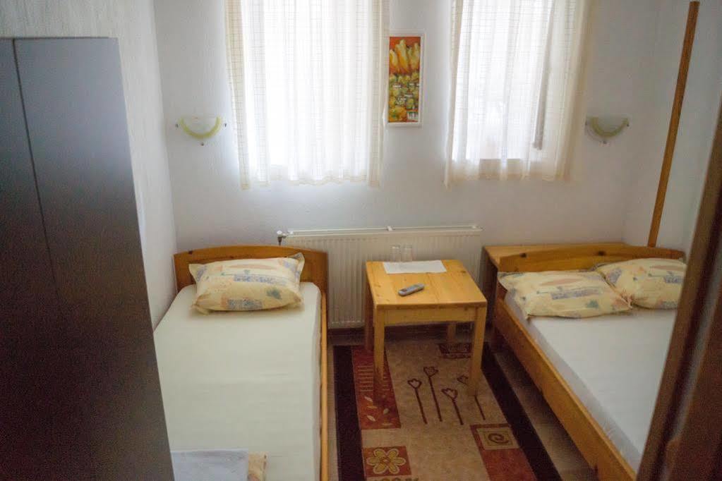 Toni'S Guest House Μελένικο Εξωτερικό φωτογραφία